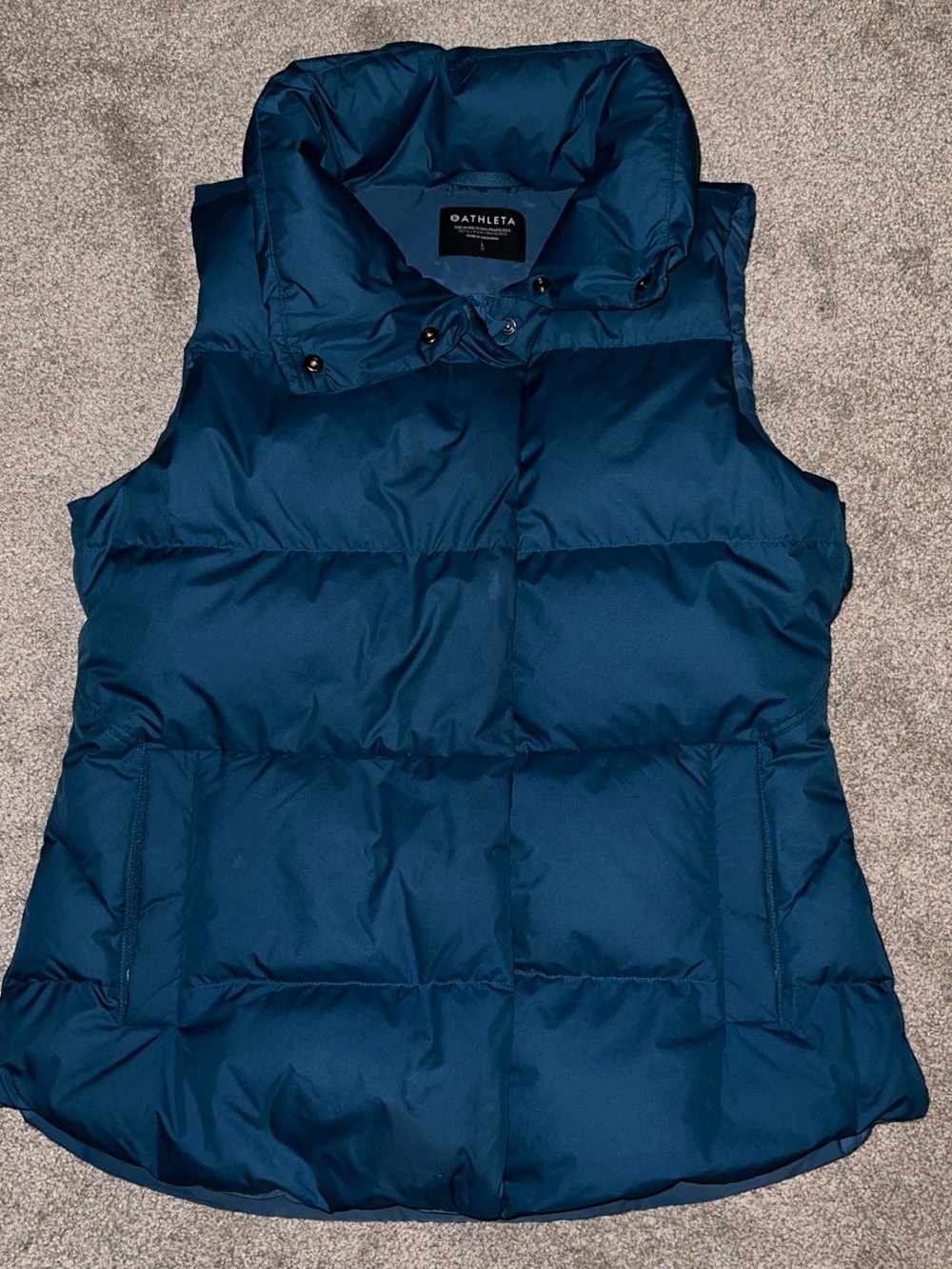 Athleta Downtown Puffer Vest Sardinia Blue Teal Large Down Pockets Zip/Snaps